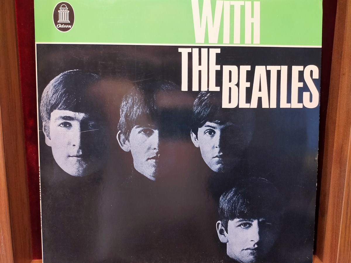 THE BEATLES - WITH THE BEATLES 