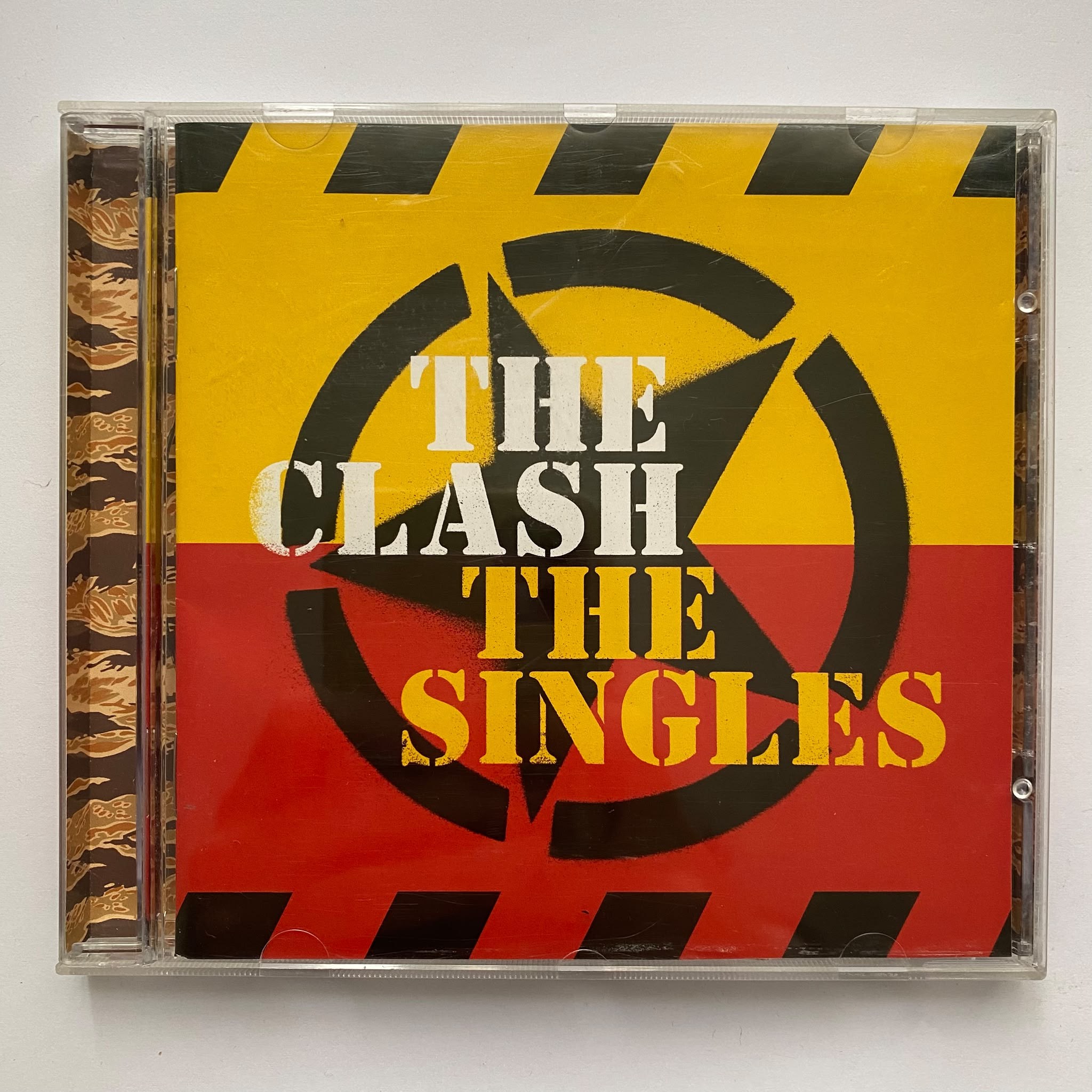 THE CLASH - THE SINGLES