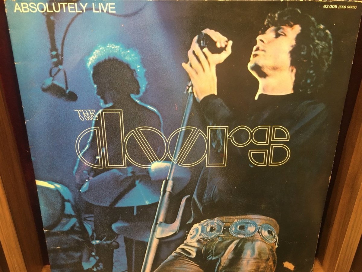 THE DOORS - ABSOLUTELY LIVE