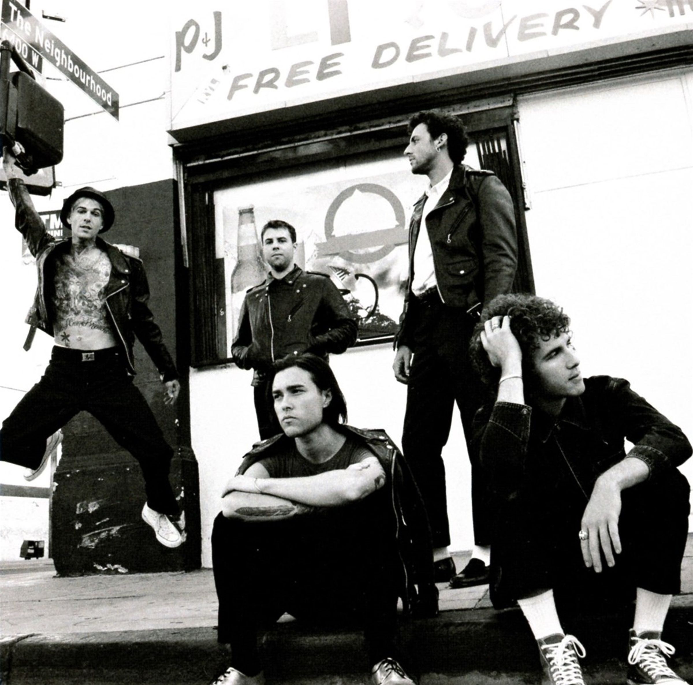 THE NEIGHBOURHOOD – THE NEIGHBOURHOOD