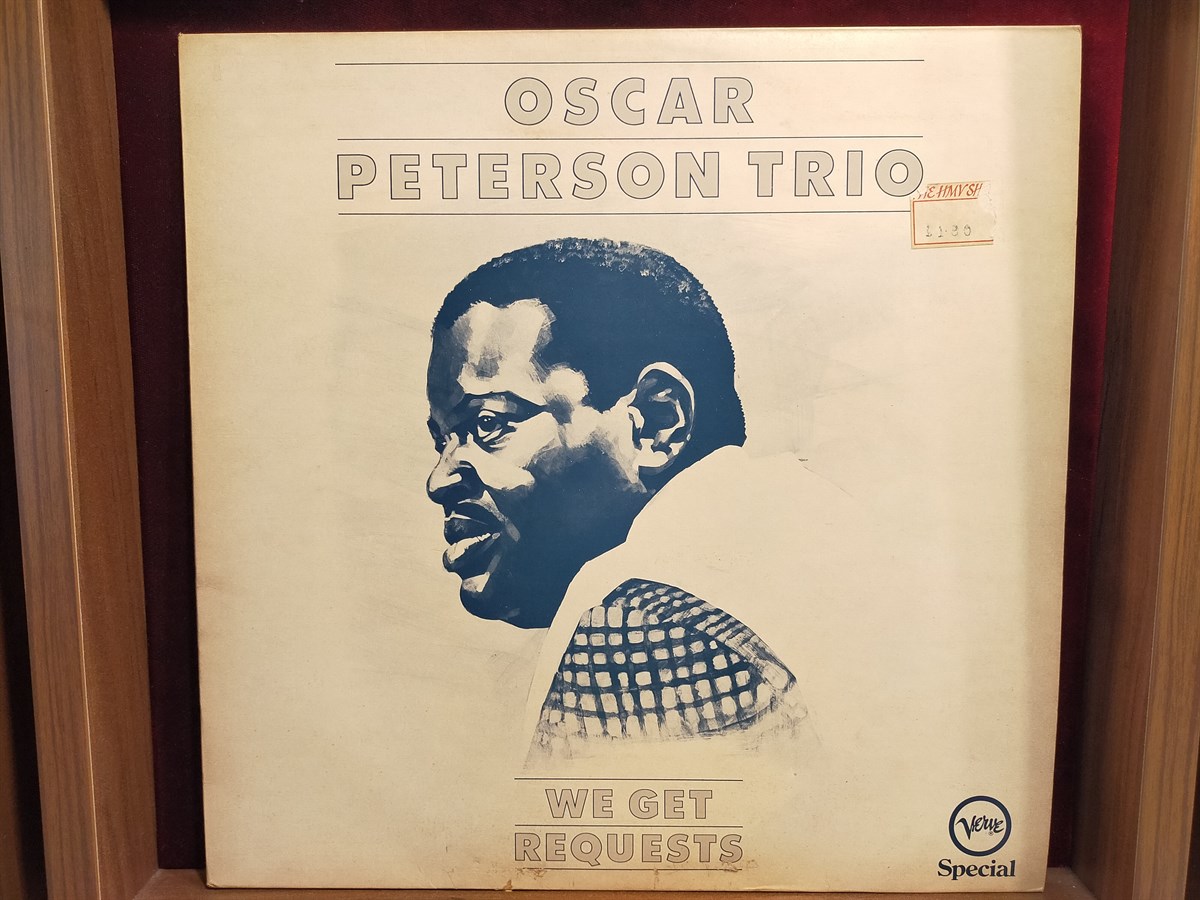 THE OSCAR PETERSON TRIO - WE GET REQUEST 