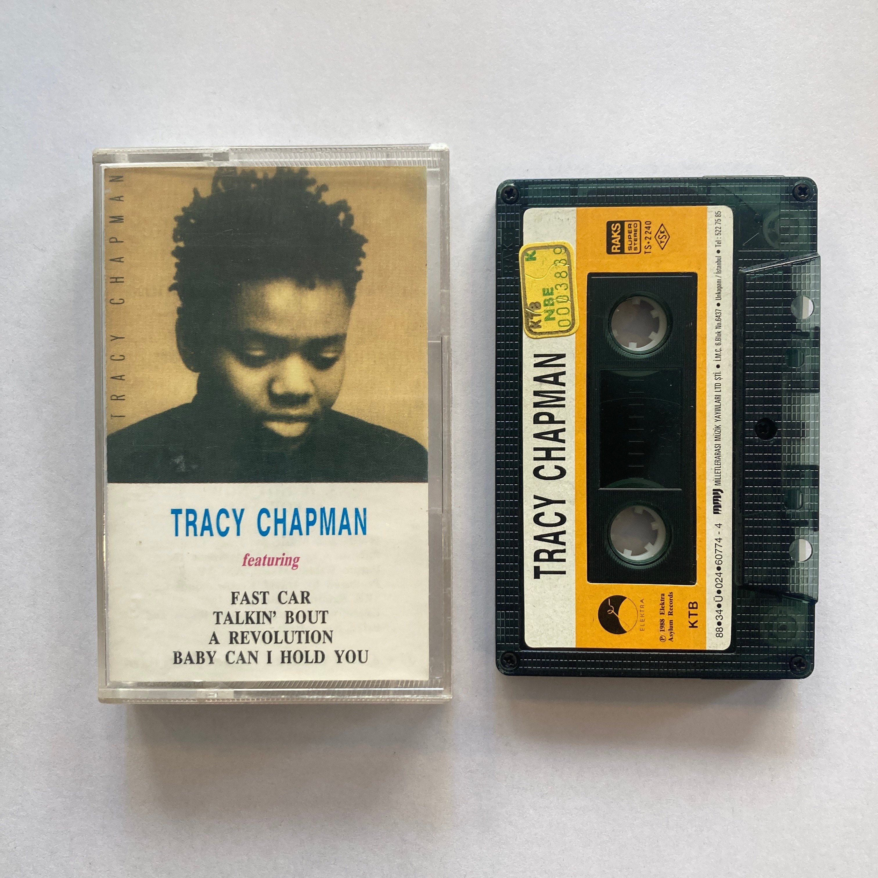 TRACY CHAPMAN - TRACY CHAPMAN