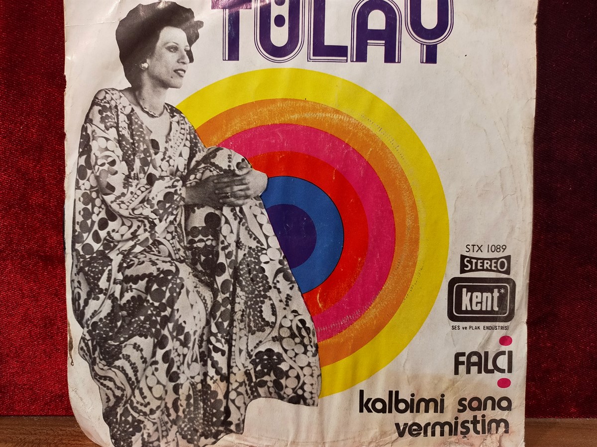 Tülay ‎– Falcı / Kalbimi Sana Vermiştim