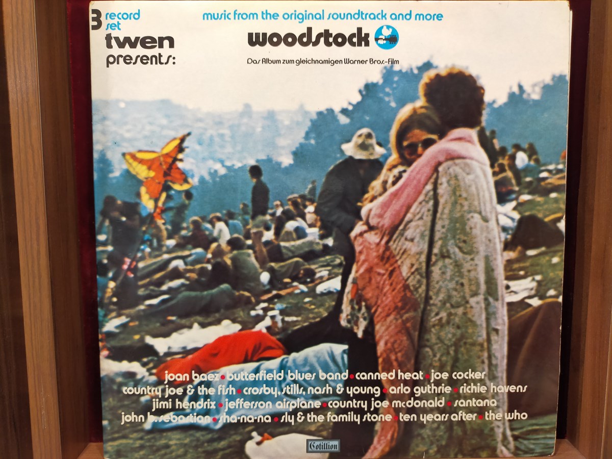 VARIOUS ARTIST - WOODSTOCK - MUSIC FROM THE ORIGINAL SOUNDTRACK AND MORE 