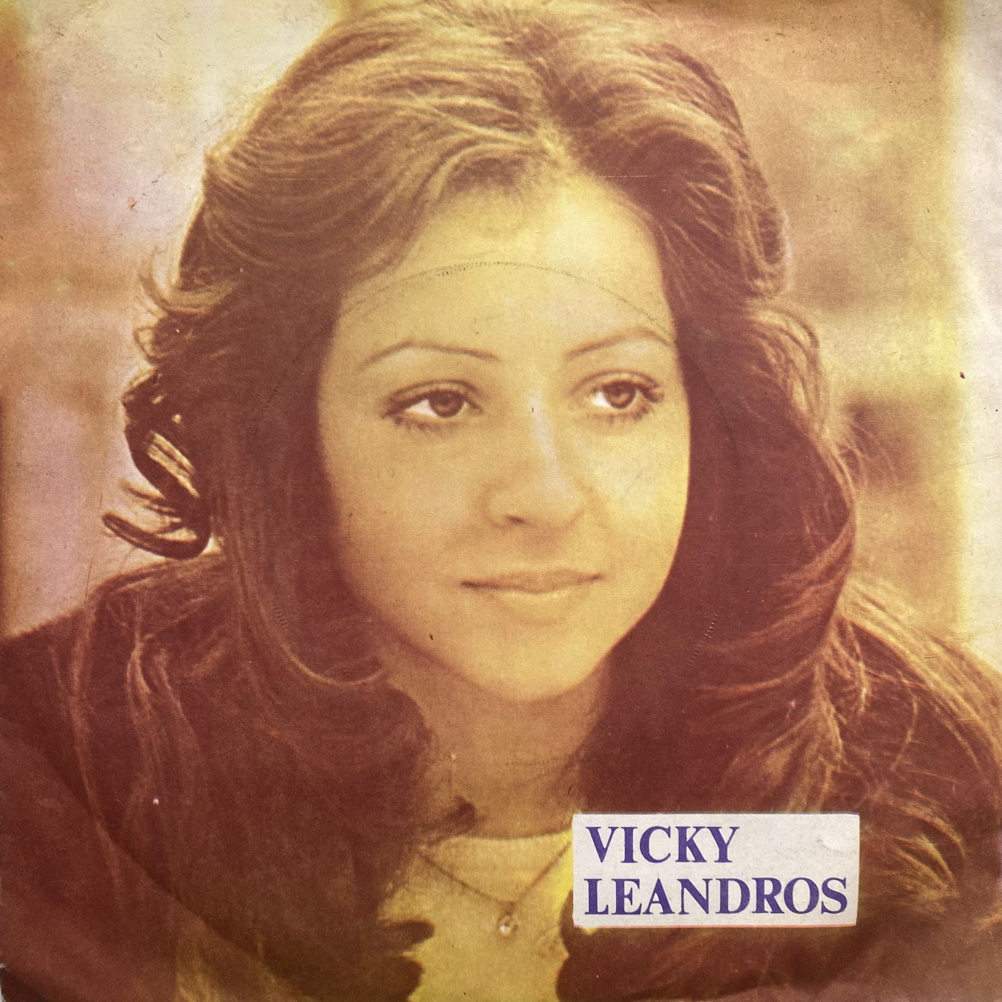 VICKY LEANDROS - UN ETE
