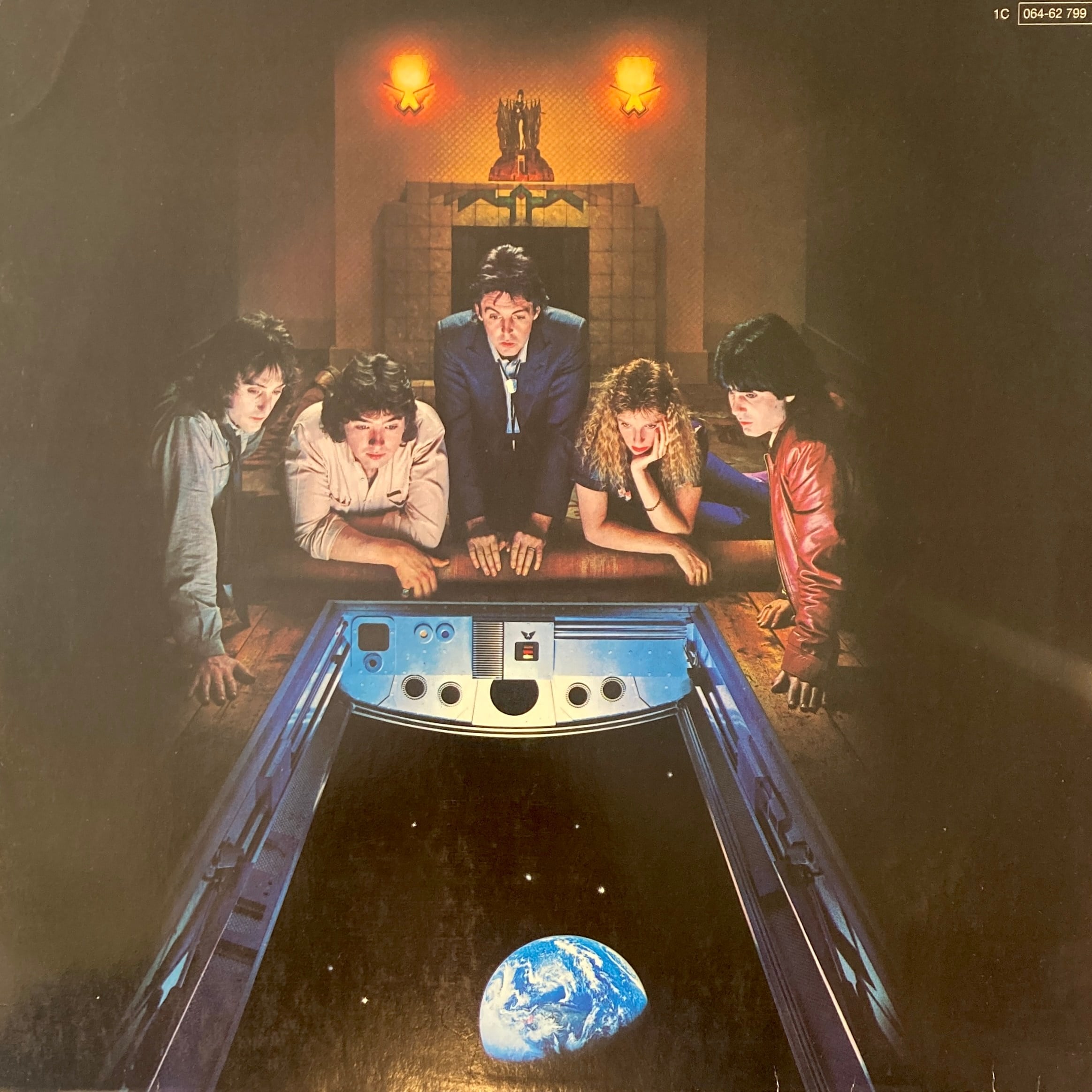 WINGS – BACK TO THE EGG