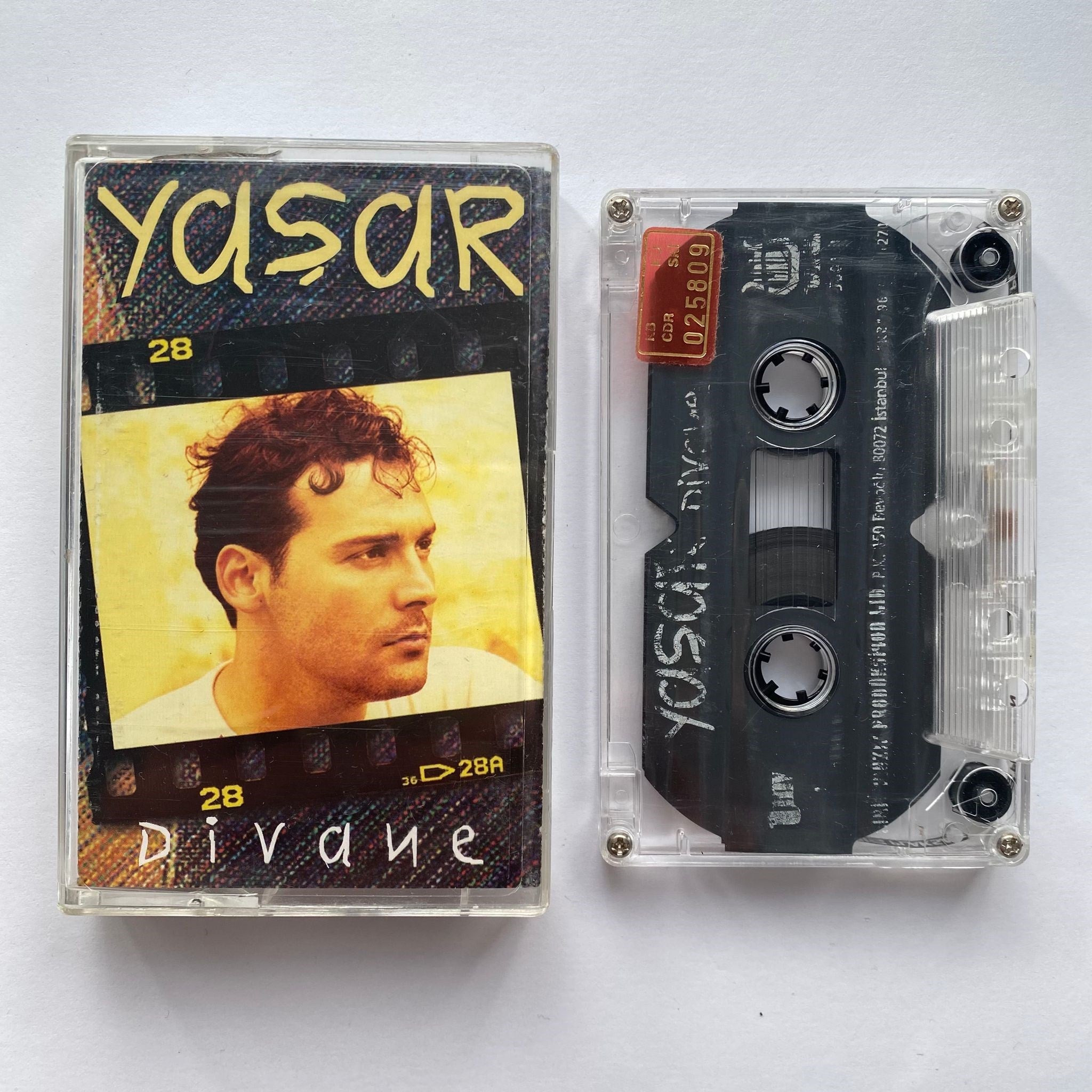 YAŞAR - DİVANE