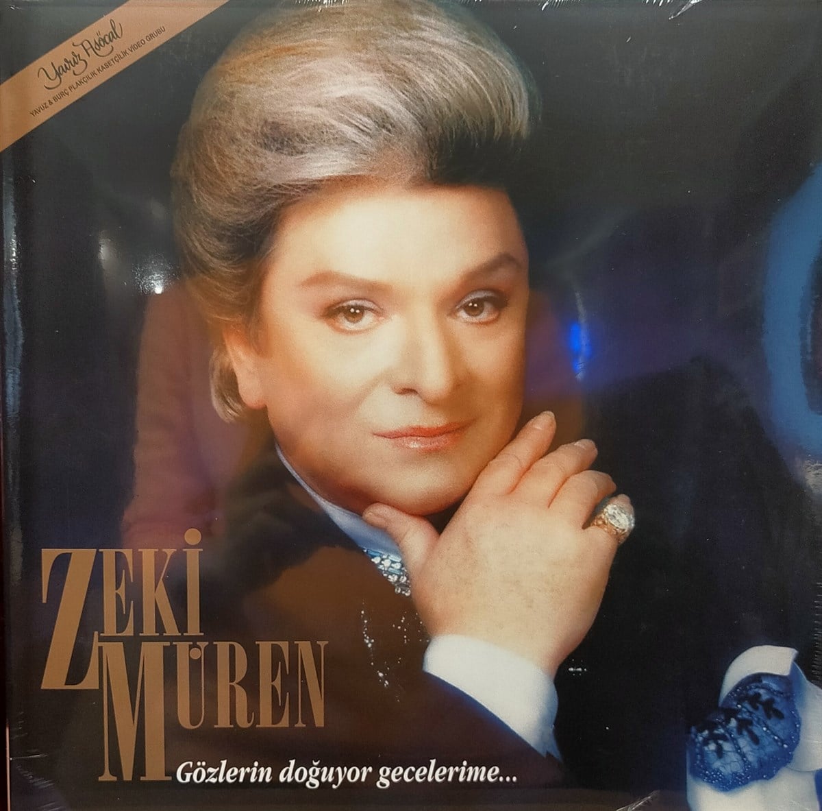 ZEKİ MÜREN - GÖZLERİN DOĞUYOR GECELERİME 
