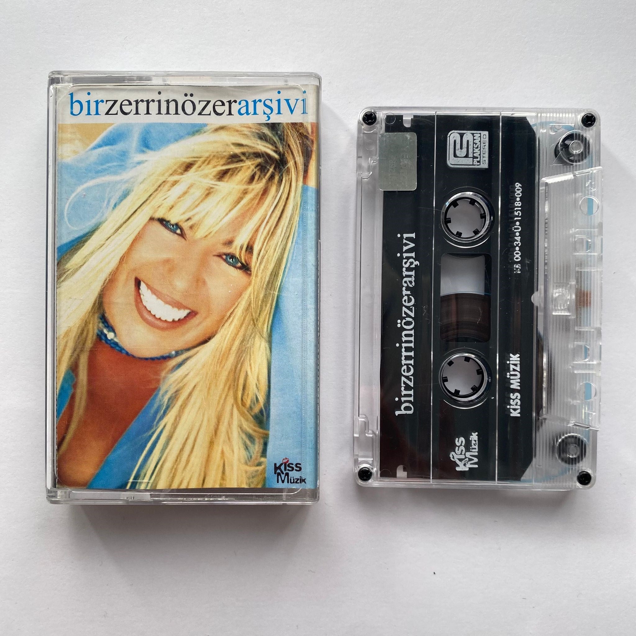 ZERRİN ÖZER - BİR ZERRİN ÖZER ARŞİVİ