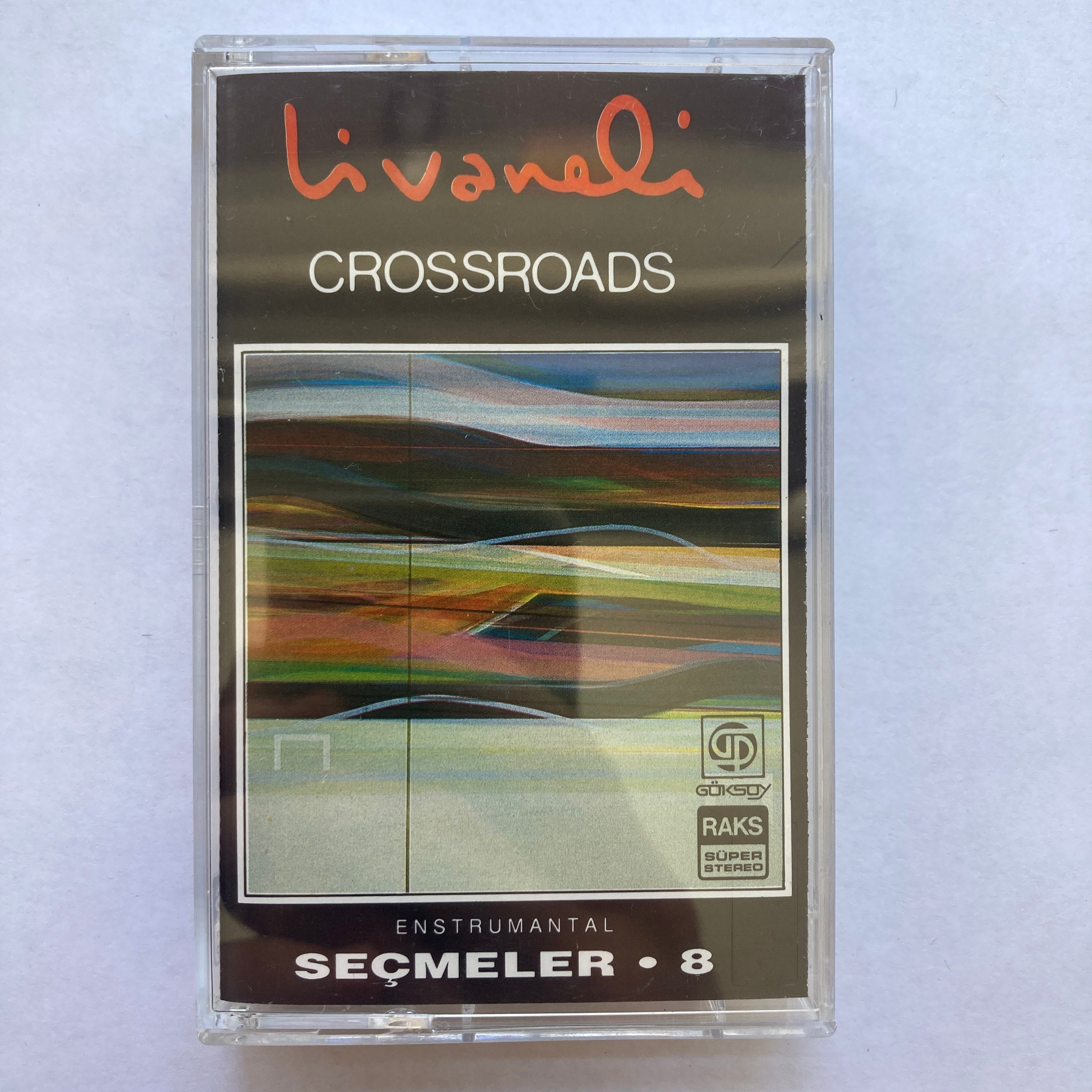 ZÜLFÜ LIVANELI – CROSSROADS