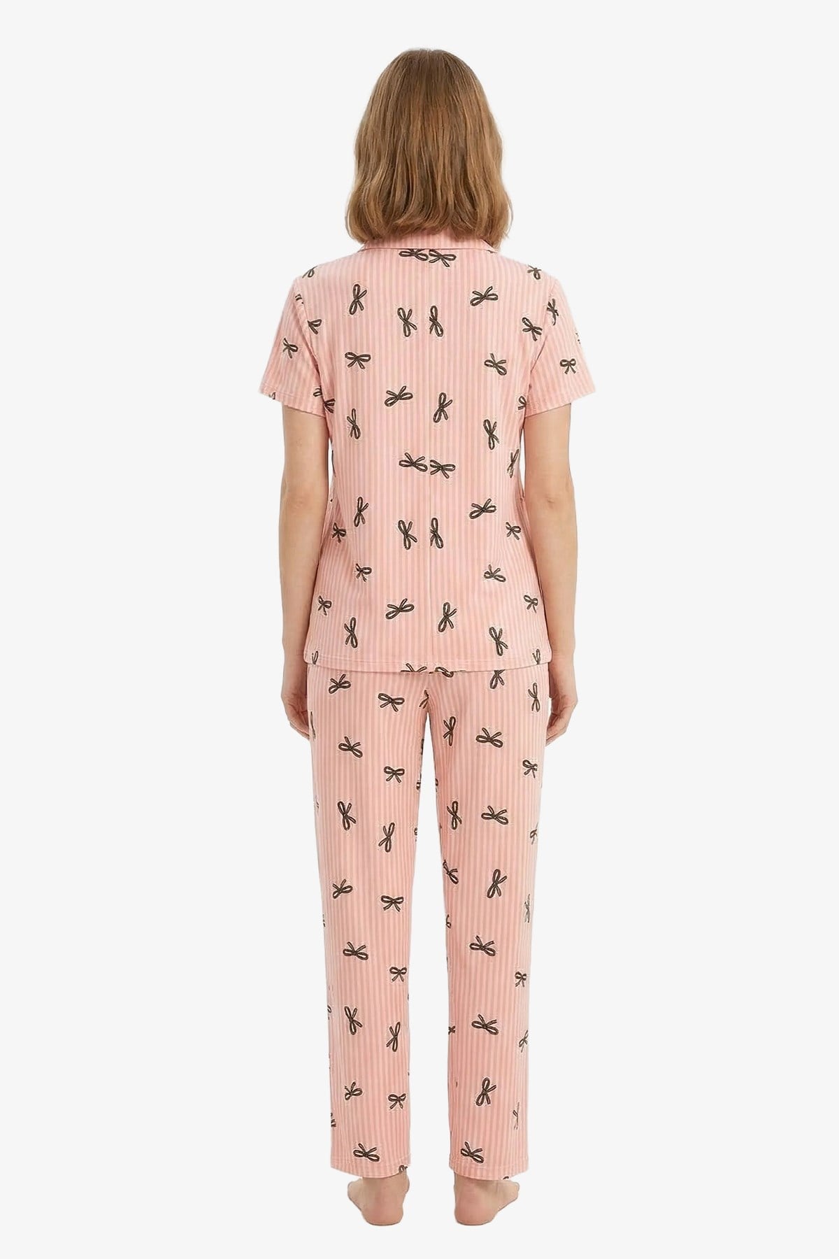 Pudra Çizgi Desenli Yumuşak Dokulu Gömlek Yaka Kadın Pijama Takımı