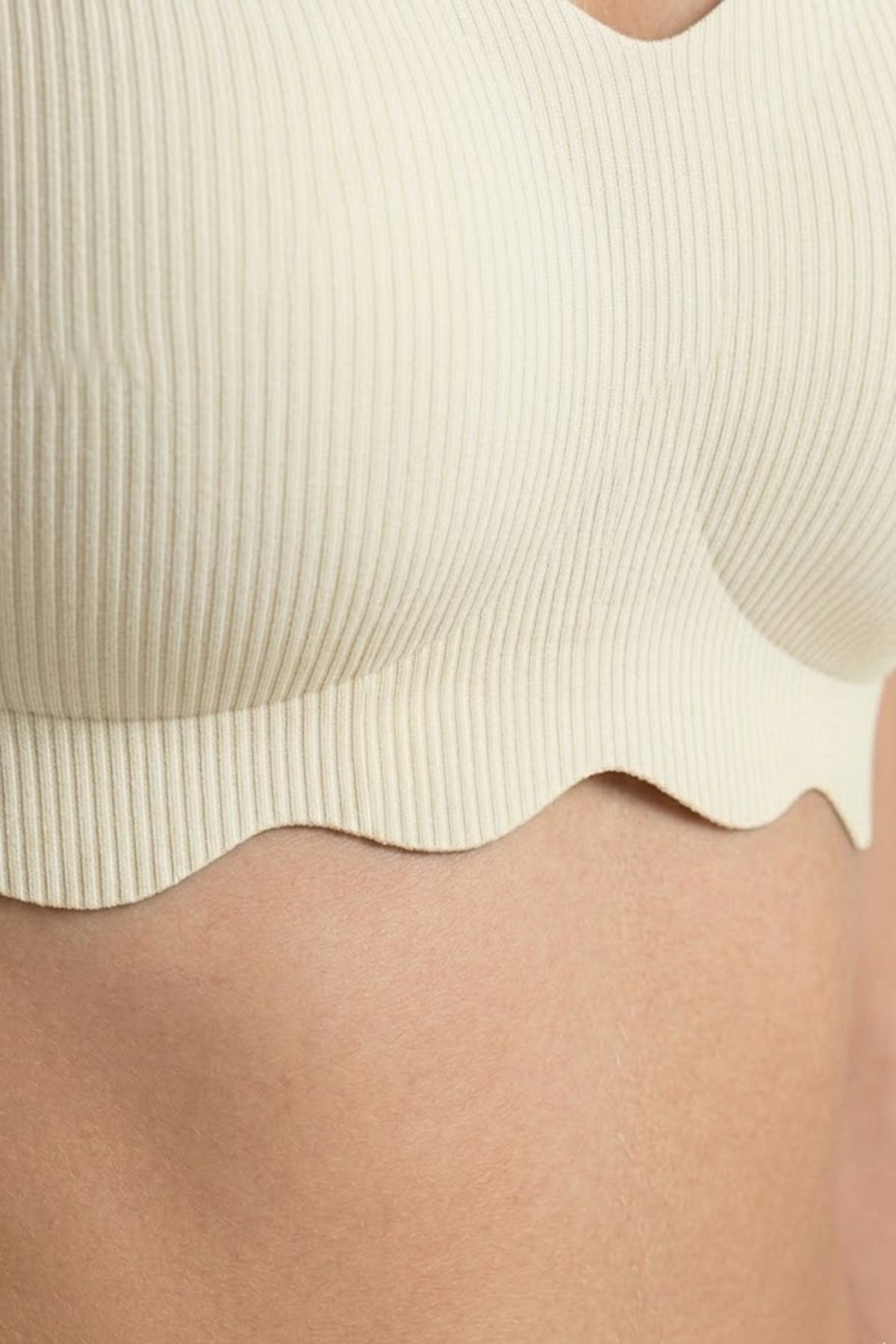 Seamless Bra - Elara | Krem Lazer Kesim Balensiz İnce Fitil Dokulu Dikişsiz Kadın Sütyen