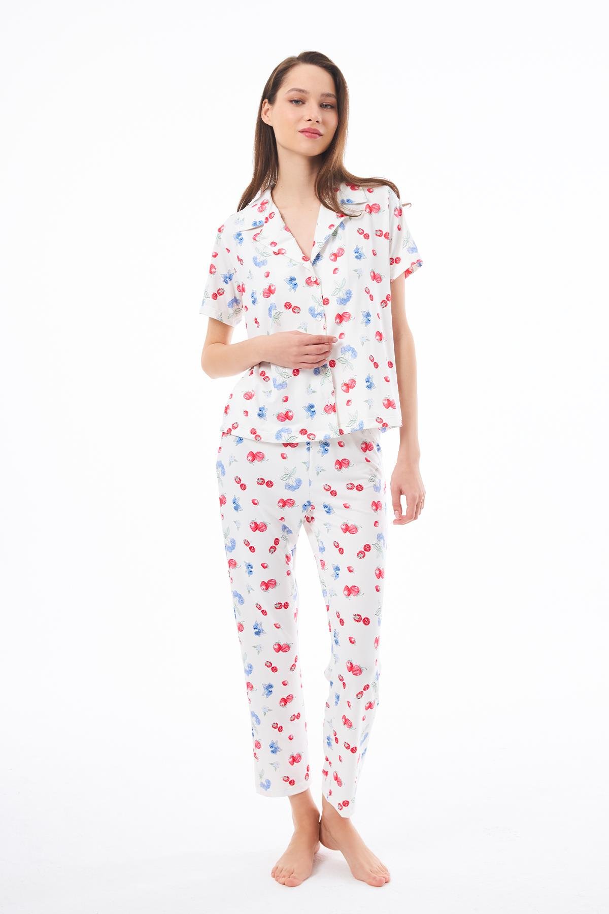 Premium Kadın Pijama Takımı Meyve Desenli Yumuşak Dokulu Kısa Kollu Gömlek Yaka
