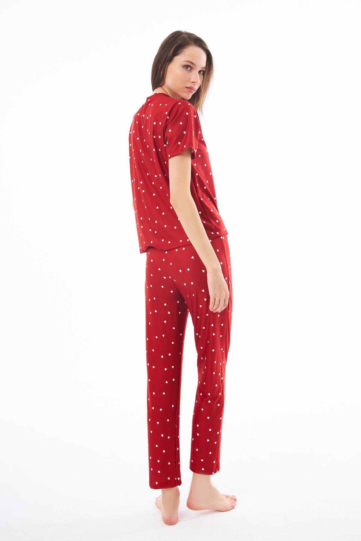 Premium Kadın Pijama Takımı Kırmızı Kalp Desenli Yumuşak Dokulu Kısa Kollu Bisiklet Yaka