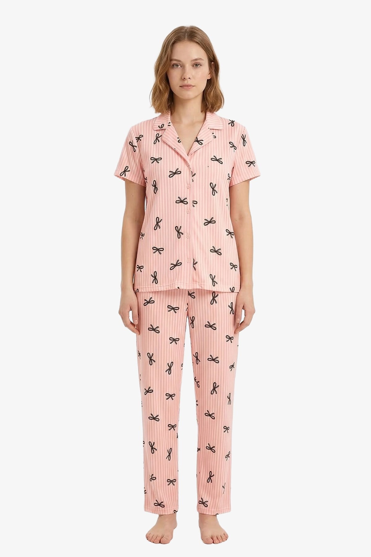 Pudra Çizgi Desenli Yumuşak Dokulu Gömlek Yaka Kadın Pijama Takımı