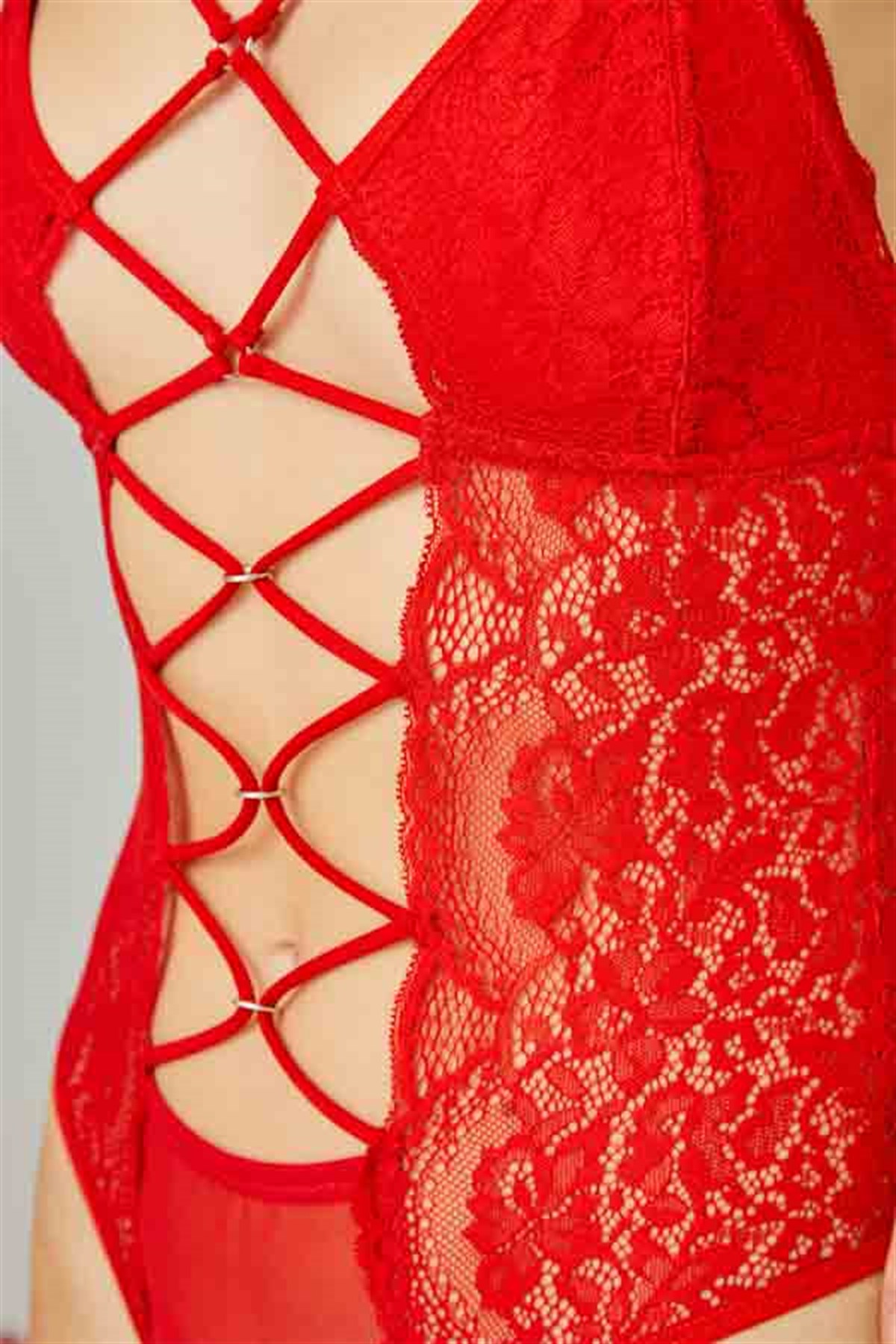 Kırmızı İp Detaylı Ayarlanabilir Lastikli Dantelli Kadın Bodysuit