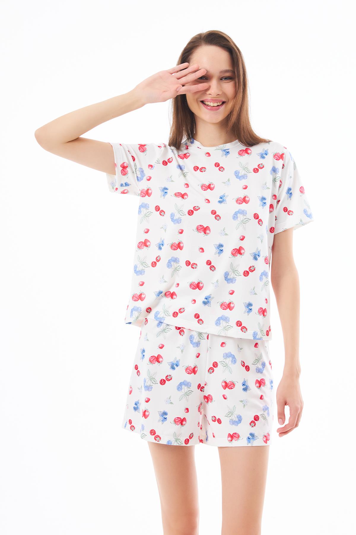Premium  Şortlu Kadın Pijama Takımı Meyve Desenli Yumuşak Dokulu Bisiklet Yaka Kısa Kollu