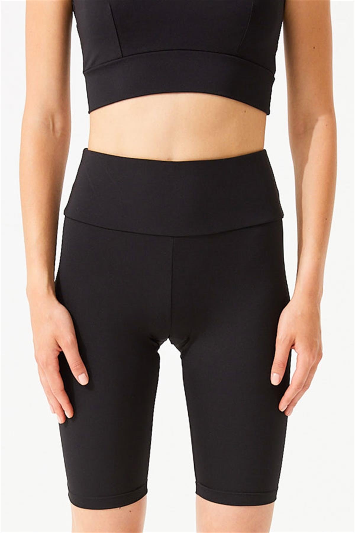 Siyah Toparlayıcı Yüksek Bel Kadın Bisikletçi Şort Tayt