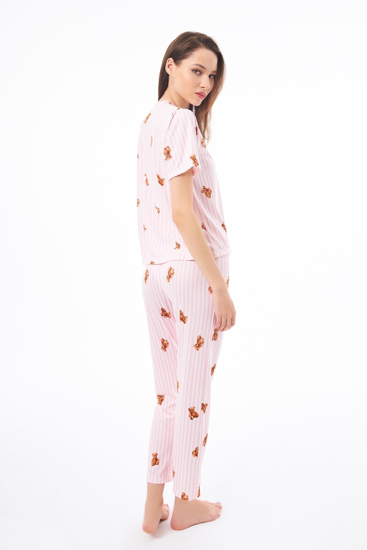 Premium Kadın Pijama Takımı Krem Ayıcık Desenli Yumuşak Dokulu Kısa Kollu Bisiklet Yaka