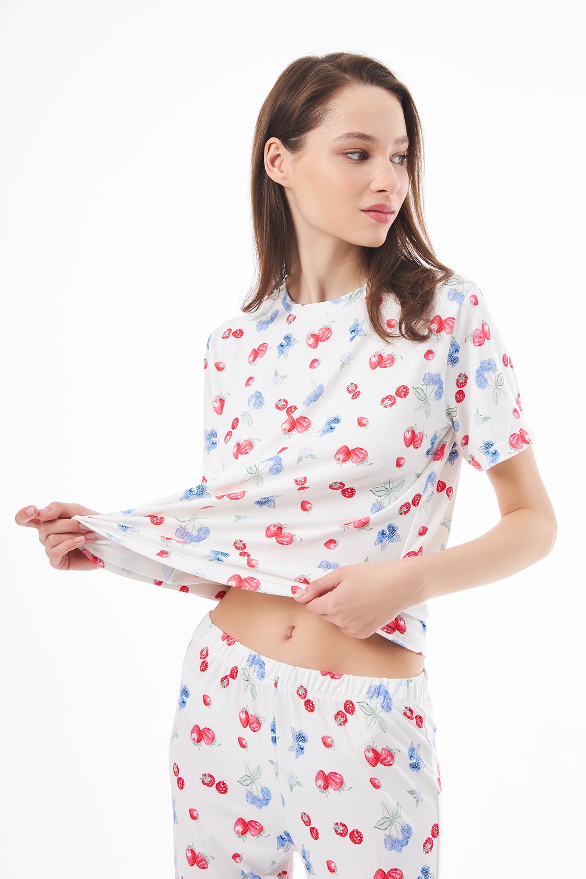 Premium Kadın Pijama Takımı Meyve Desenli Yumuşak Dokulu Kısa Kollu Bisiklet Yaka