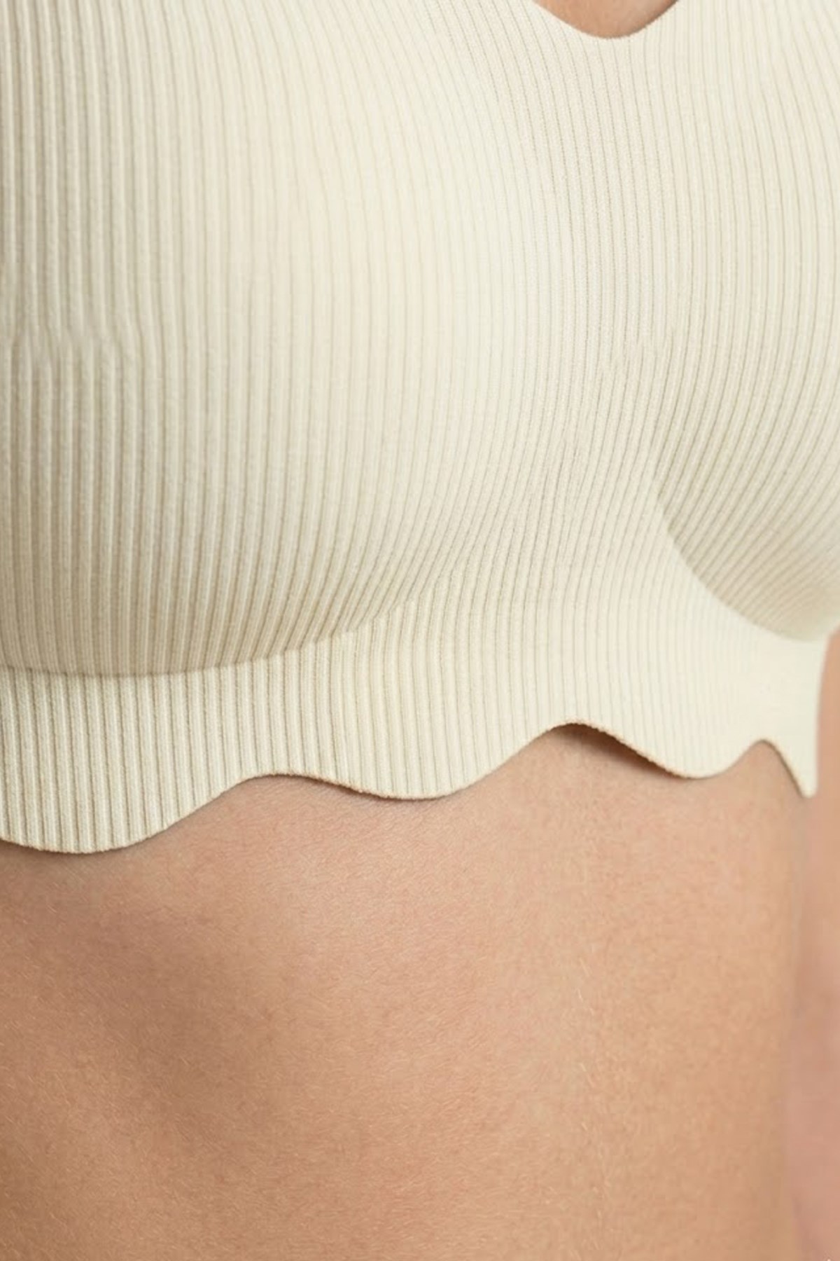 Seamless Bra - Elara | Krem Lazer Kesim Balensiz İnce Fitil Dokulu Dikişsiz Kadın Sütyen