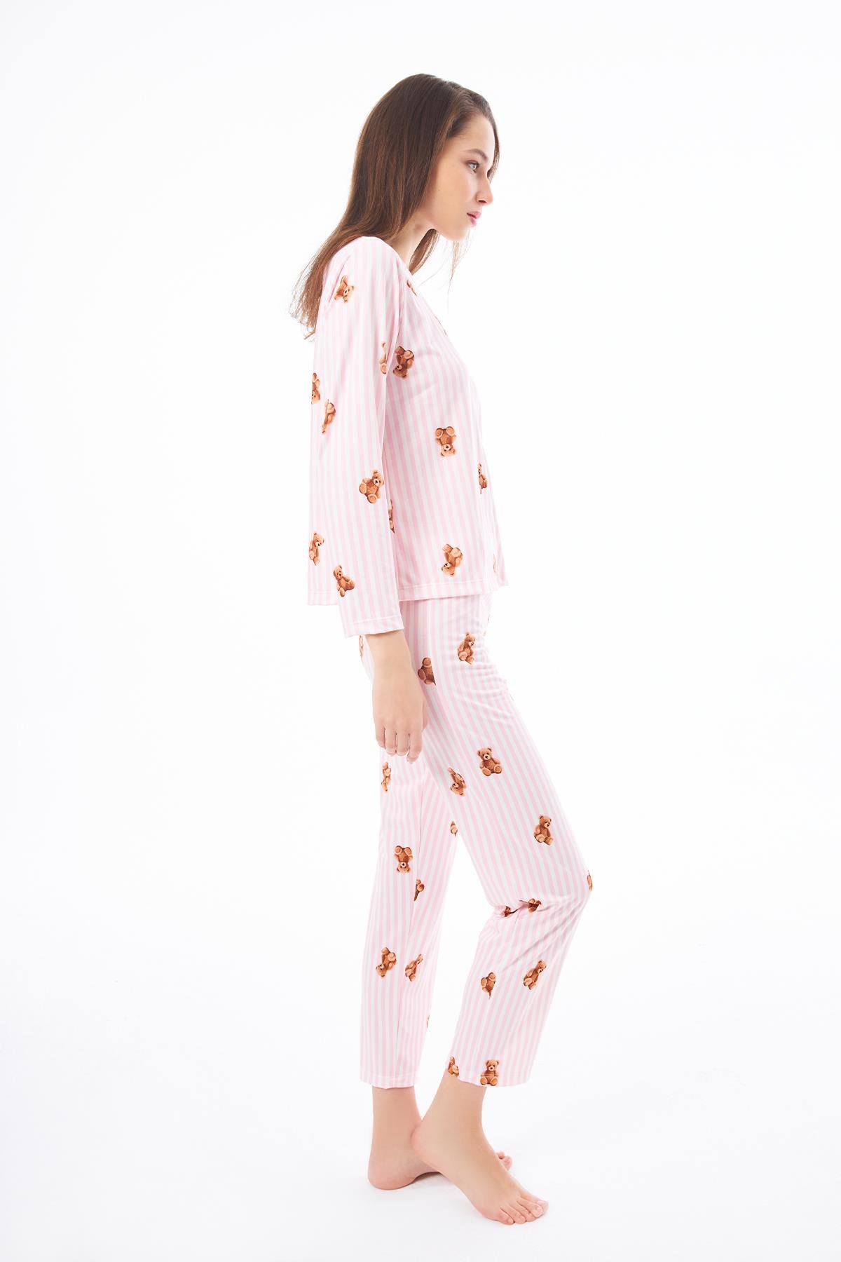 Premium  Kadın Pijama Takımı Krem Ayıcık Desenli Yumuşak Dokulu Bisiklet Yaka Uzun Kollu