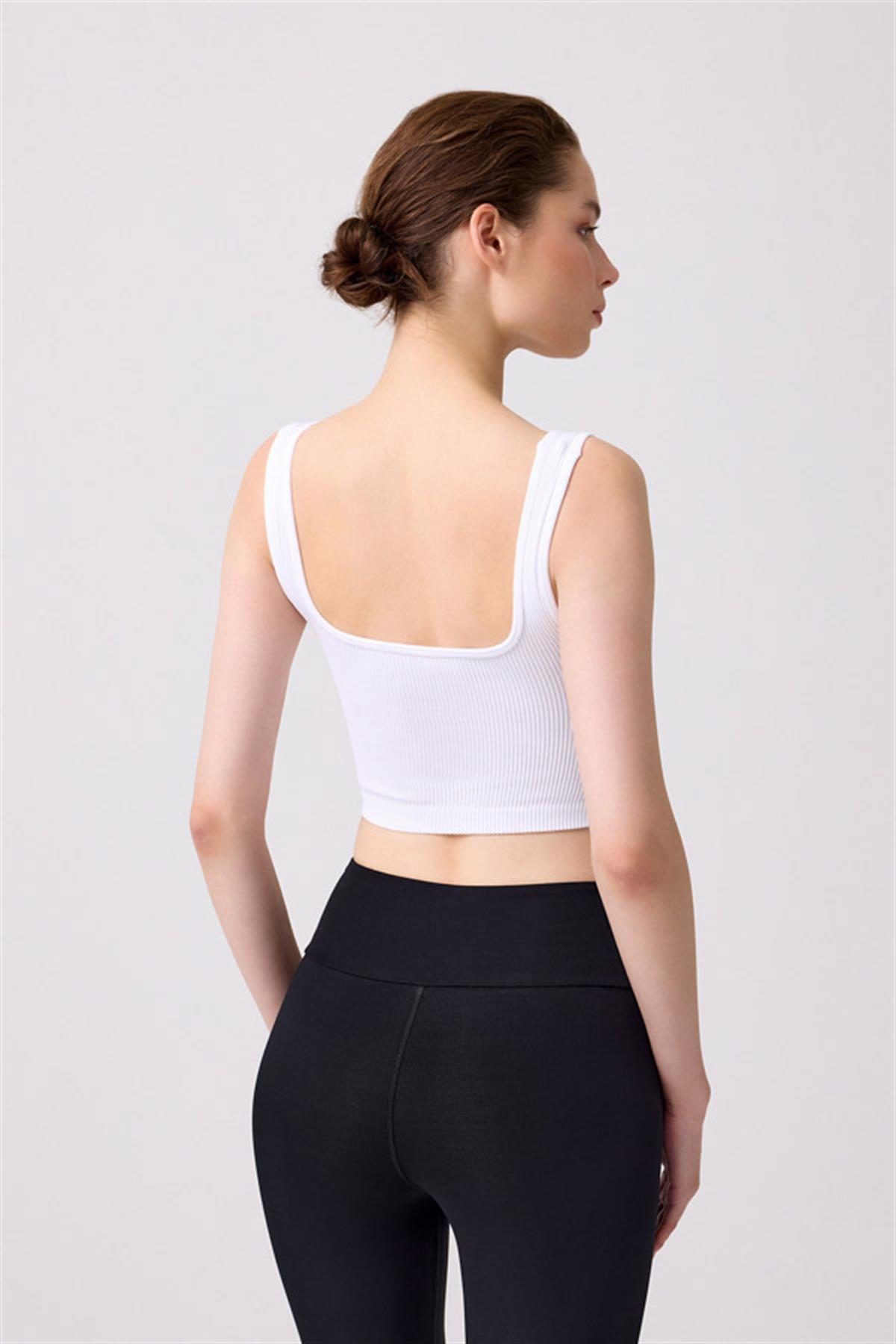 Cottonhill Premium - Kadın Beyaz Seamless Orta Boy Kare Yaka Crop Top Büstiyer