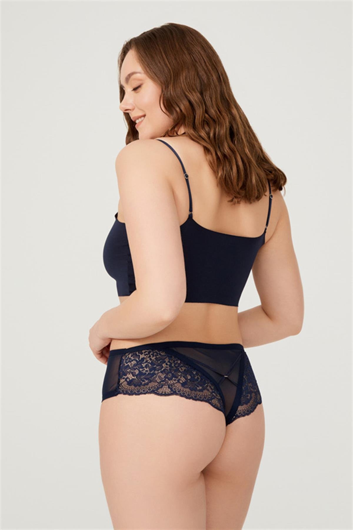 Dantel ve İp Detaylı Tül Büyük Beden Tanga Külot 3lü Paket