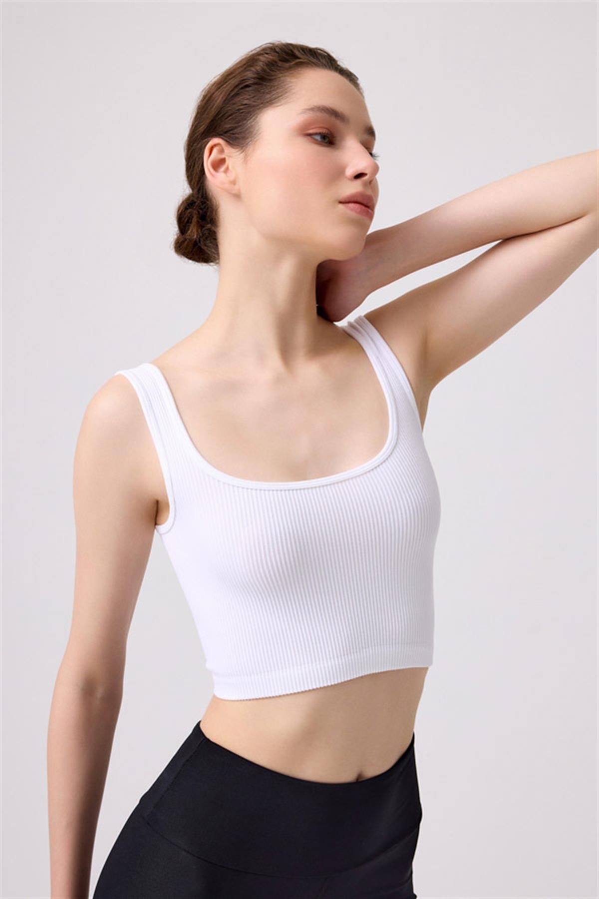 Cottonhill Premium - Kadın Beyaz Seamless Orta Boy Kare Yaka Crop Top Büstiyer