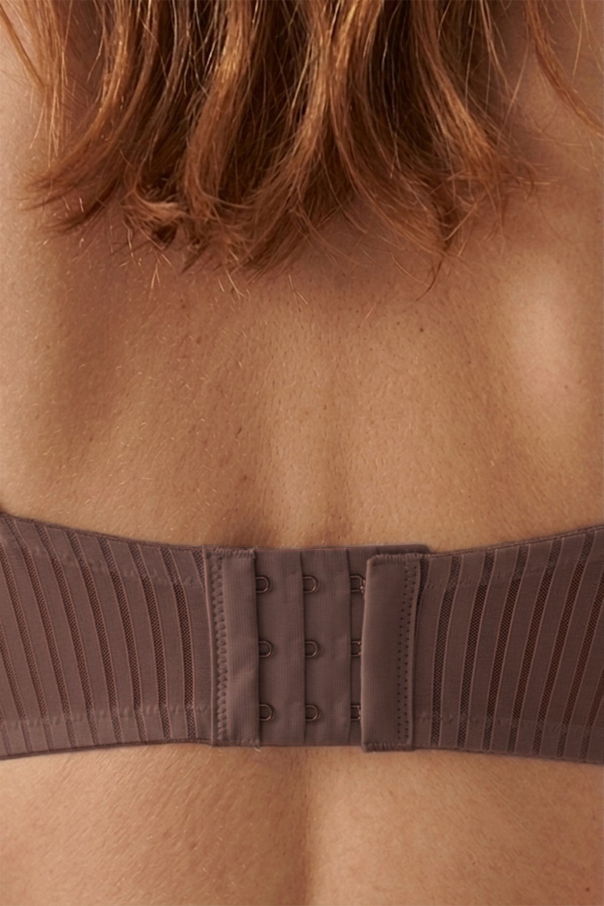Seamless Bra - Striva | Kahverengi Mikro Çizgi Desenli Balenli Toparlayıcı Kadın Sütyen