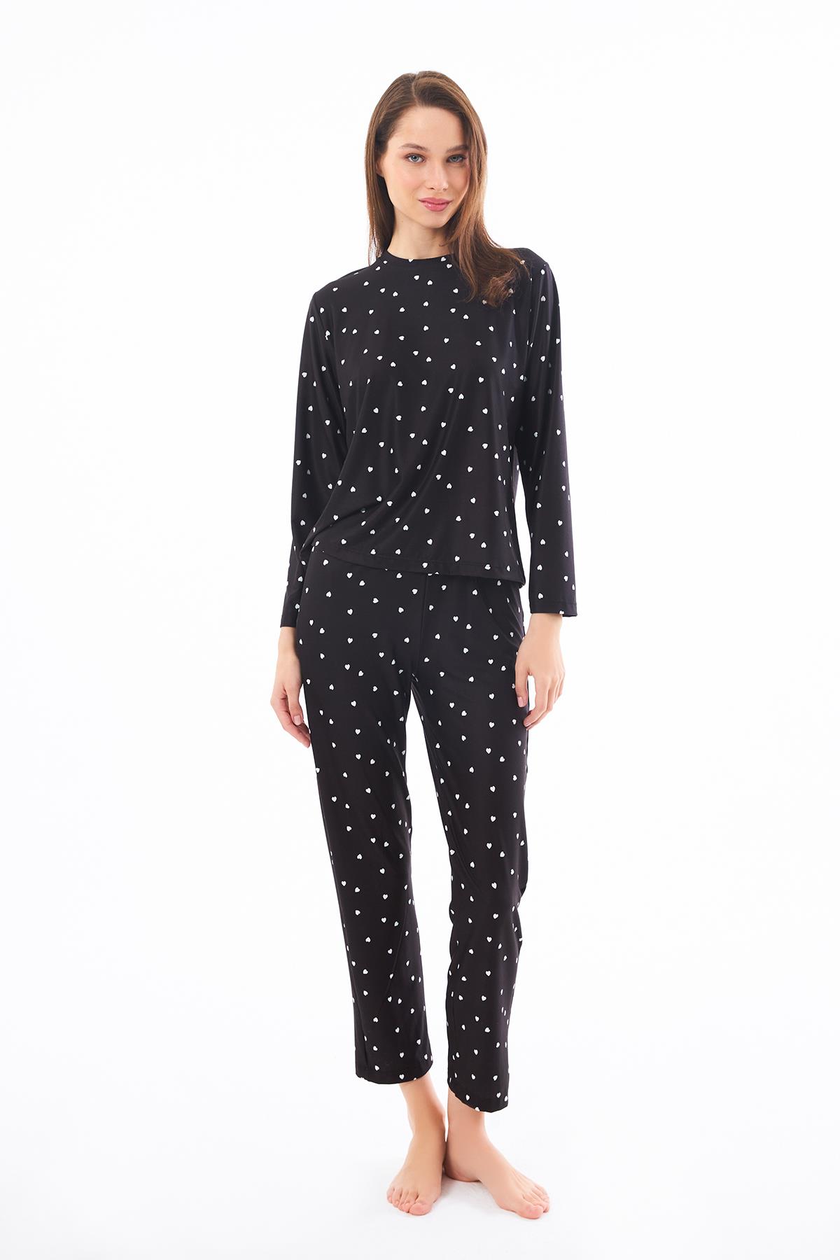 Premium  Kadın Pijama Takımı Siyah Kalp Desenli Yumuşak Dokulu Bisiklet Yaka Uzun Kollu