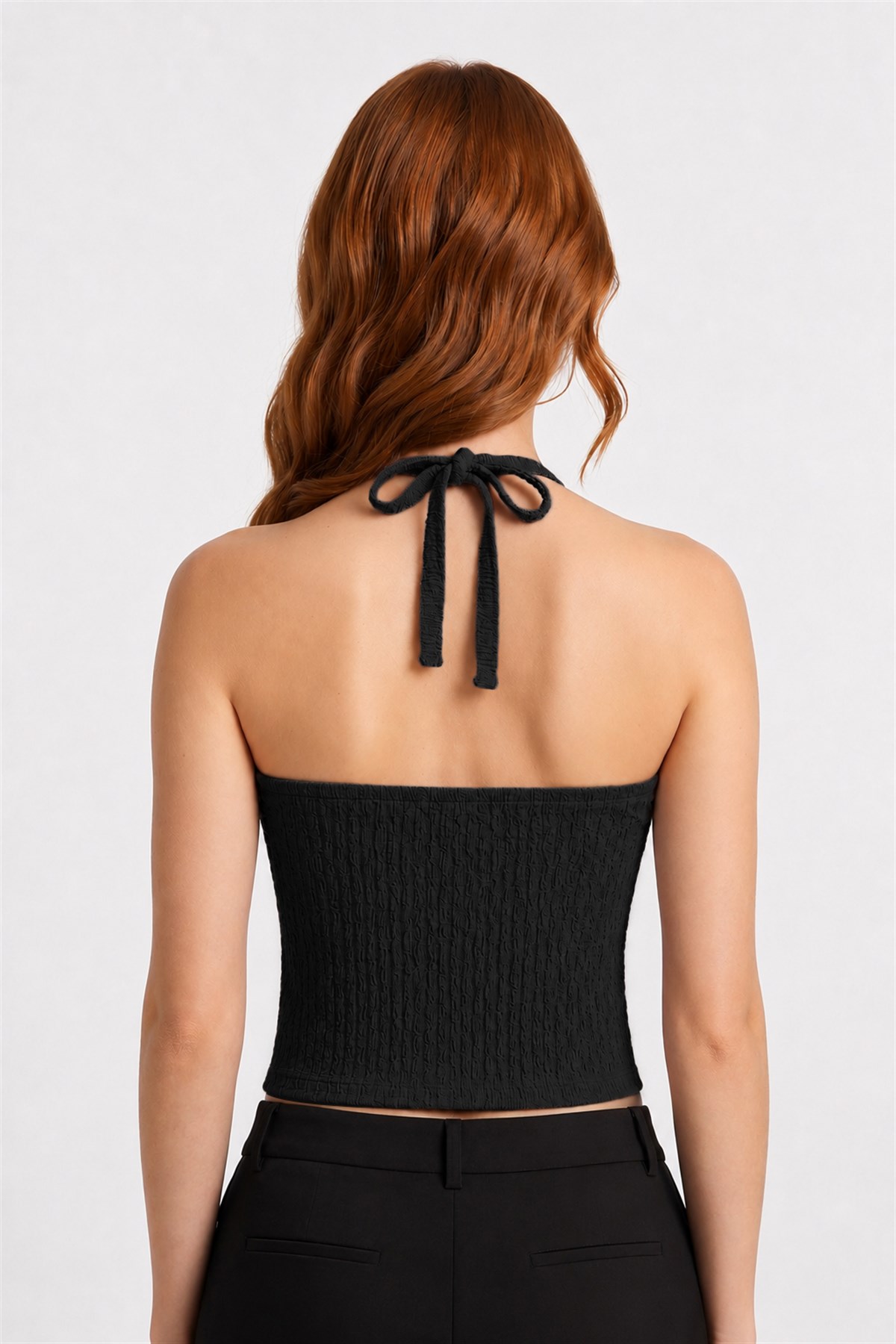Premium - Tide Collection | Siyah Halter Yaka Boyundan Bağlamalı Bürümcük Dokulu Kadın Crop Bluz