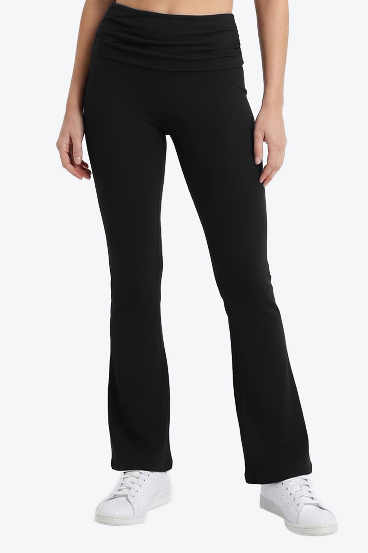 Siyah Viskon Yüksek Bel Kemer Detaylı İspanyol Paça Kadın Pantolon Flared