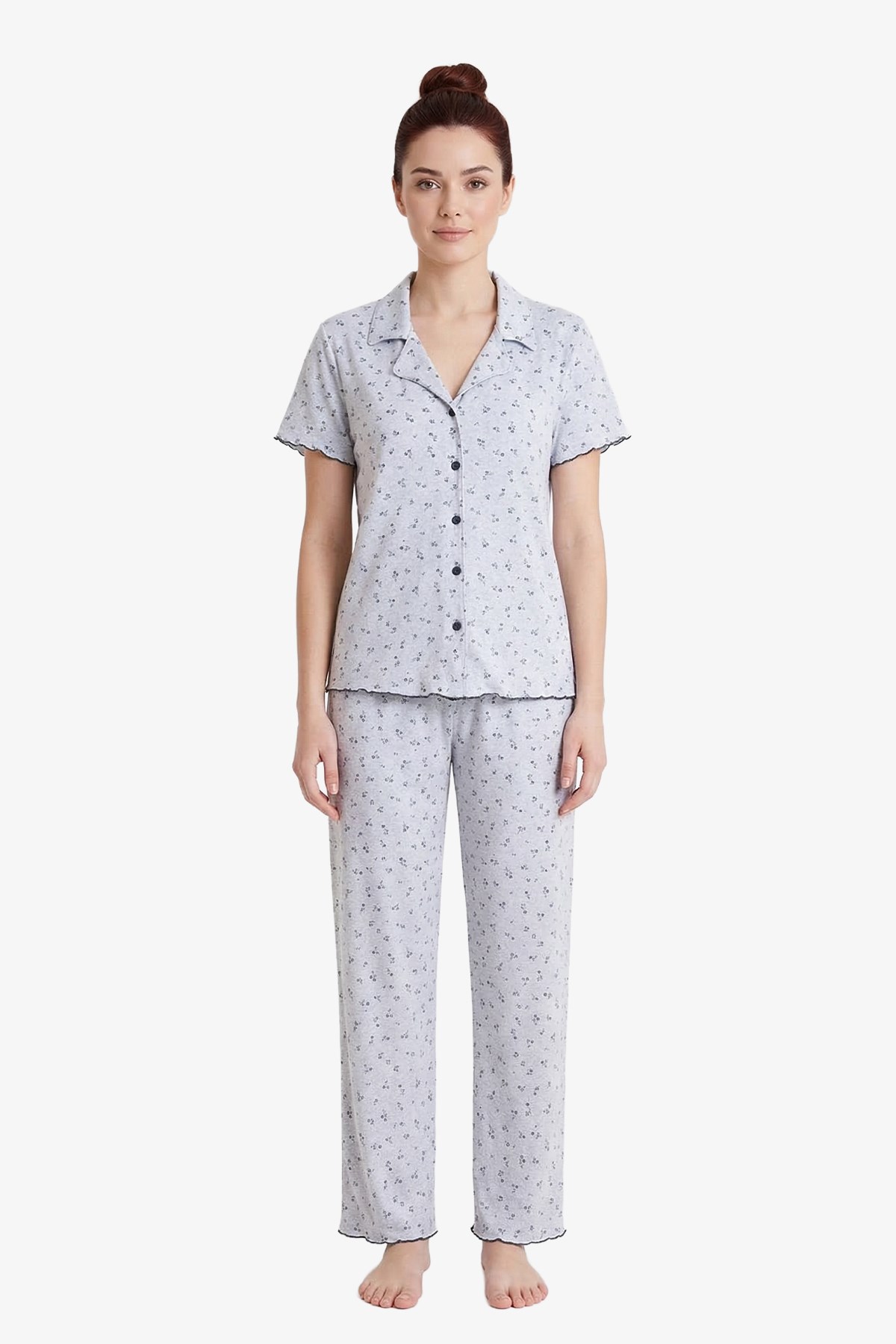 Gri Çiçek Desenli Pointel Gömlek Yaka Kadın Pijama Takımı