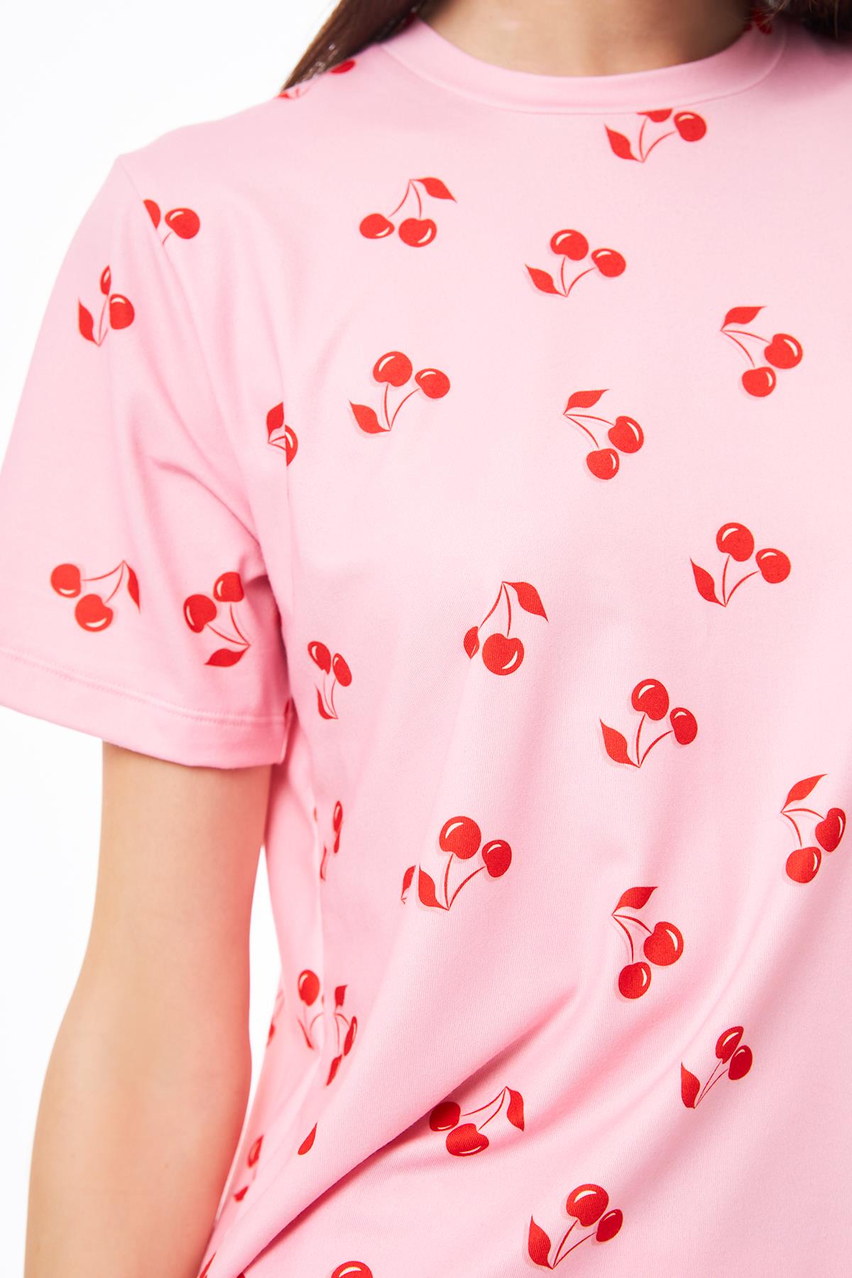 Premium  Şortlu Kadın Pijama Takımı Kiraz Desenli Yumuşak Dokulu Bisiklet Yaka Kısa Kollu