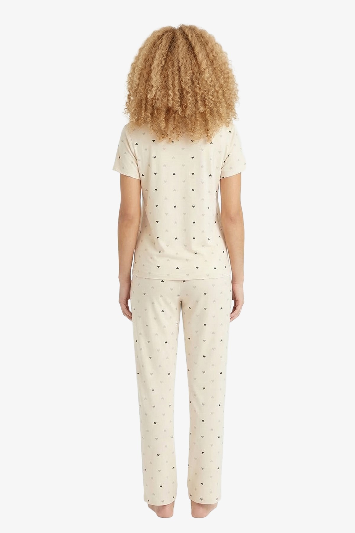 Krem Kalp Desenli Yumuşak Dokulu Gömlek Yaka Kadın Pijama Takımı