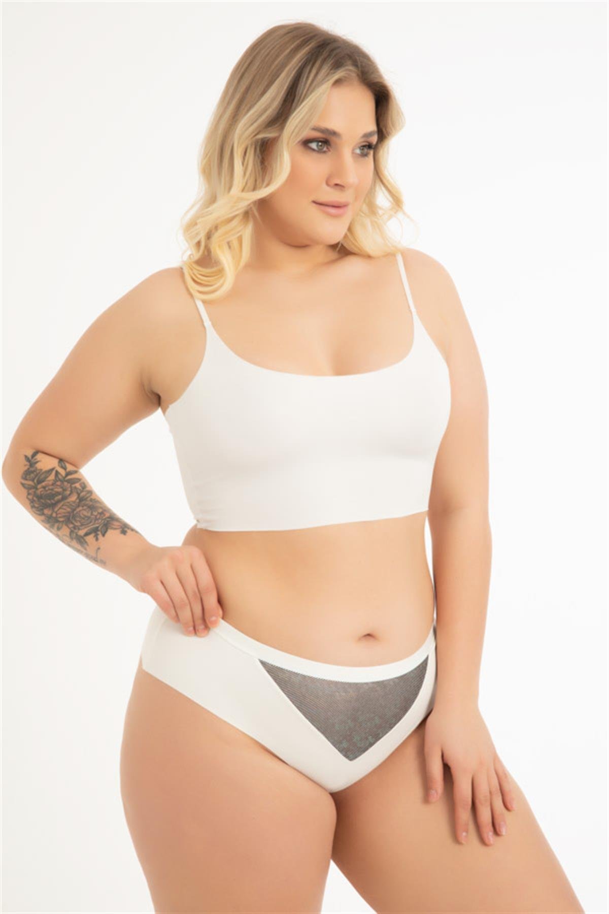 File Detaylı Beli Lastikli Lazer Kesim Büyük Beden Kadın Tanga Külot 3lü Paket-2