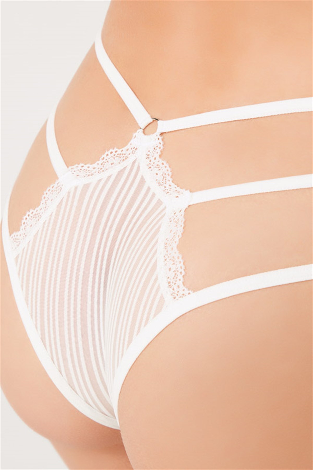 Krem Transparan Tüllü Lastik Detaylı Kadın Brezilya Külot
