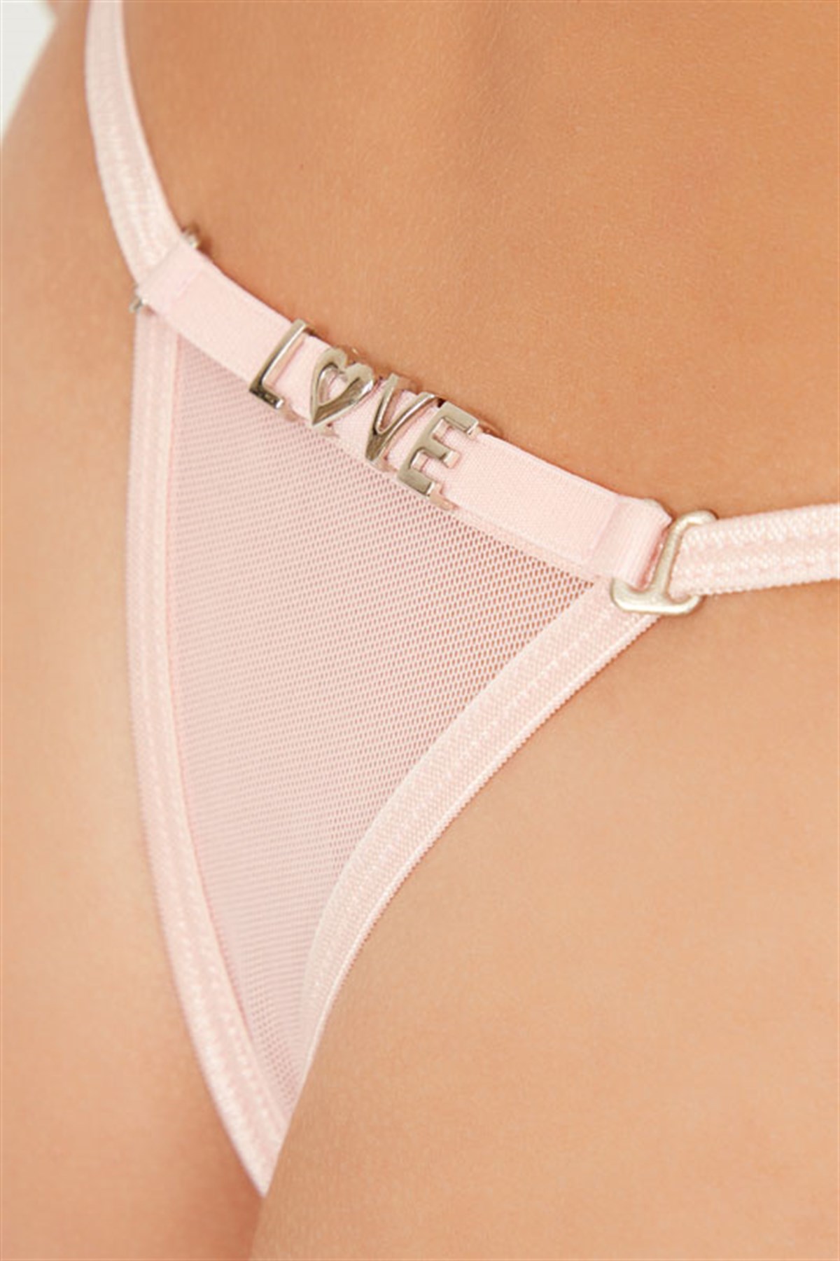 Pudra Tül Çıkarılabilir LOVE Yazı Detaylı Tanga Külot