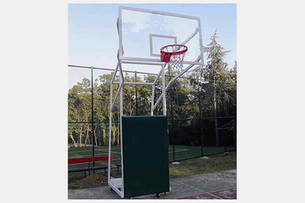 BSE 114 Basketbol Potası: 4 Direk Tekerlekli, Ağırlıklı, Seyyar 10 mm Cam (Ak.) Panya 105 x 180 cm. 20 Sabit Çember ile Güvenilir ve Dayanıklı Performans
