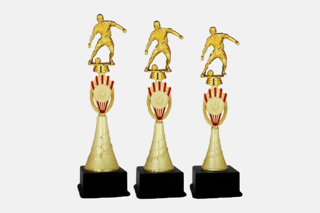 Bayspor L53 Futbol Figürlü Kupa Takımı