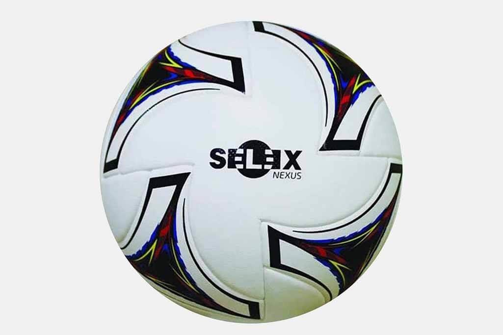 Selex Nexus Futbol Topu No:5 | Dayanıklılık ve Kalitenin Buluşma Noktası