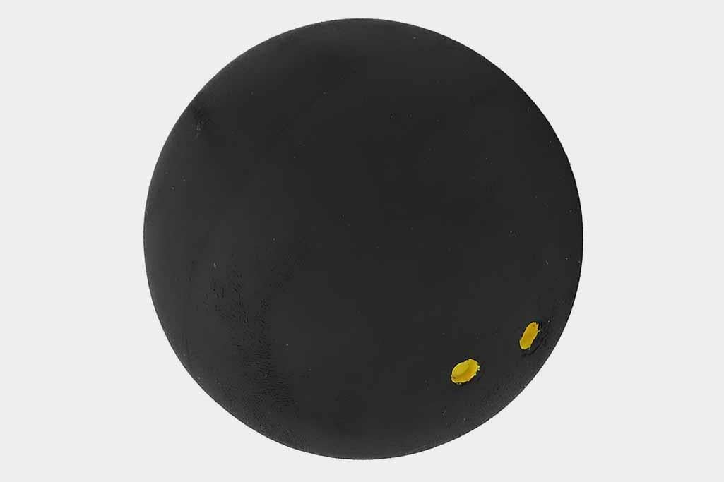 Helix Squash Topu: Hızlı Tepkiler ve Keskin Vuruşlar için Mükemmel Seçim