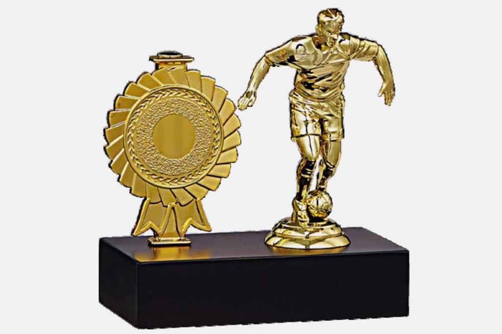 Bayspor L66 Futbol Figürlü Kupa
