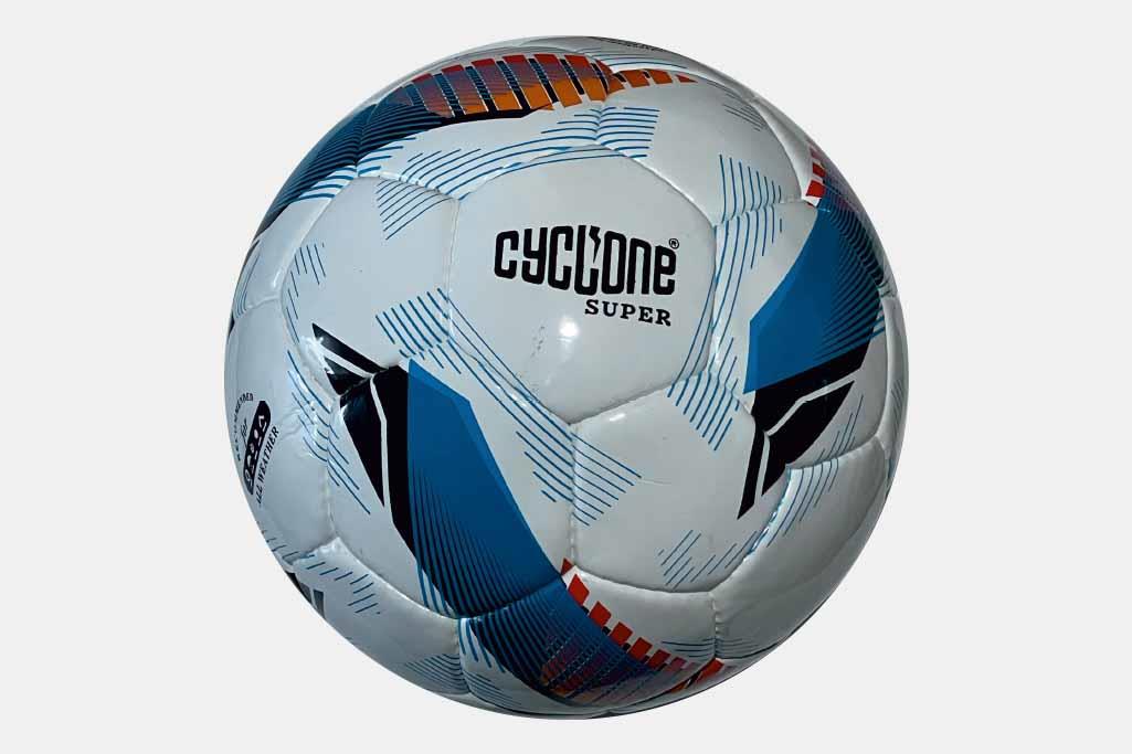 Cyclone Süper Futbol Topu 5 No Halı Saha Topu