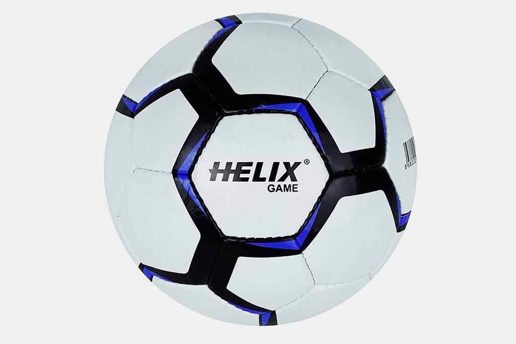 Kaliteli ve dayanıklı bir futbol topuna uygun fiyata sahip olmak ister misiniz? Helix Game Futbol Topu No:4 tam size göre!
