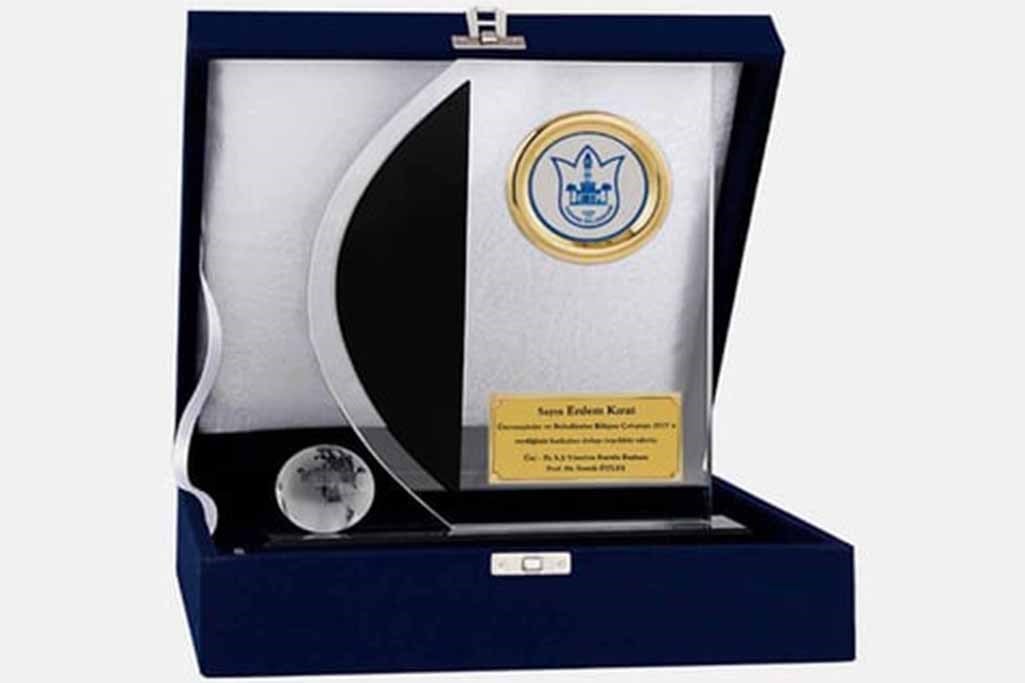 Bayspor M178 Kadife Kutulu Kristal Plaket 23 cm