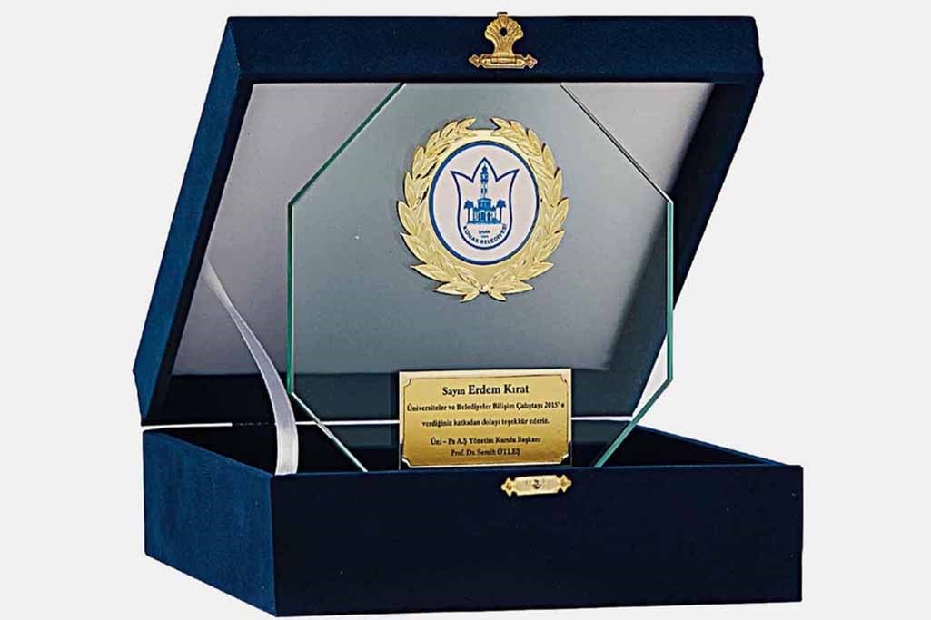 Bayspor M196 Kadife Kutulu Kristal Plaket 18 cm