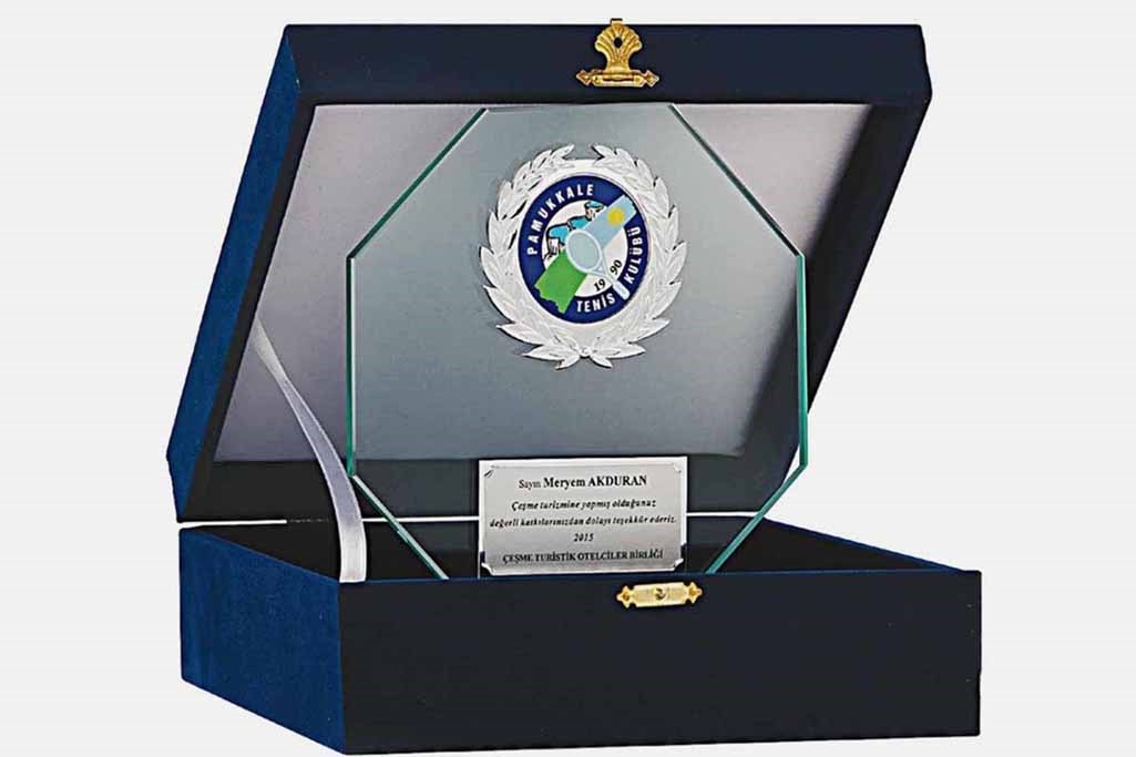 Bayspor M198 Kadife Kutulu Kristal Plaket 18 cm