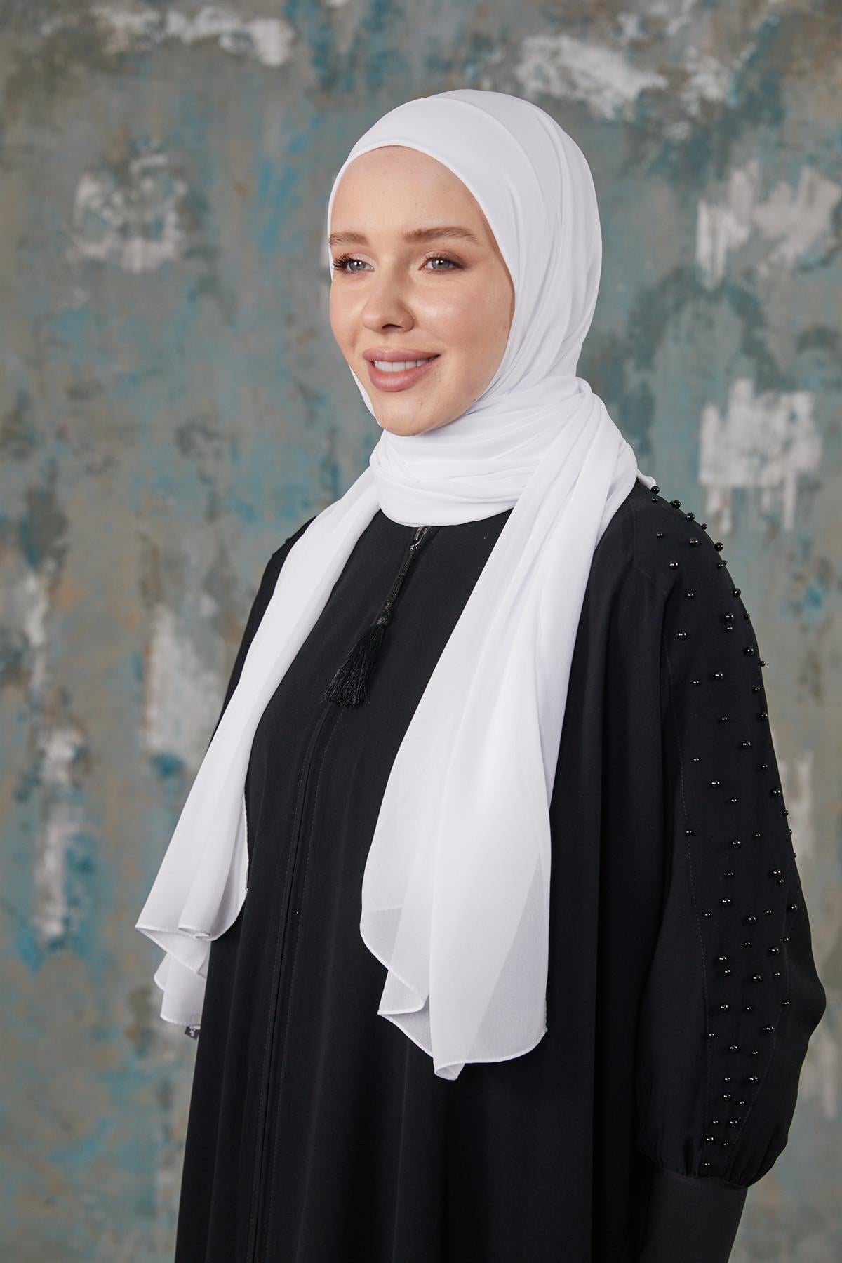 Boyunlu Boneli Şifon Şal Beyaz